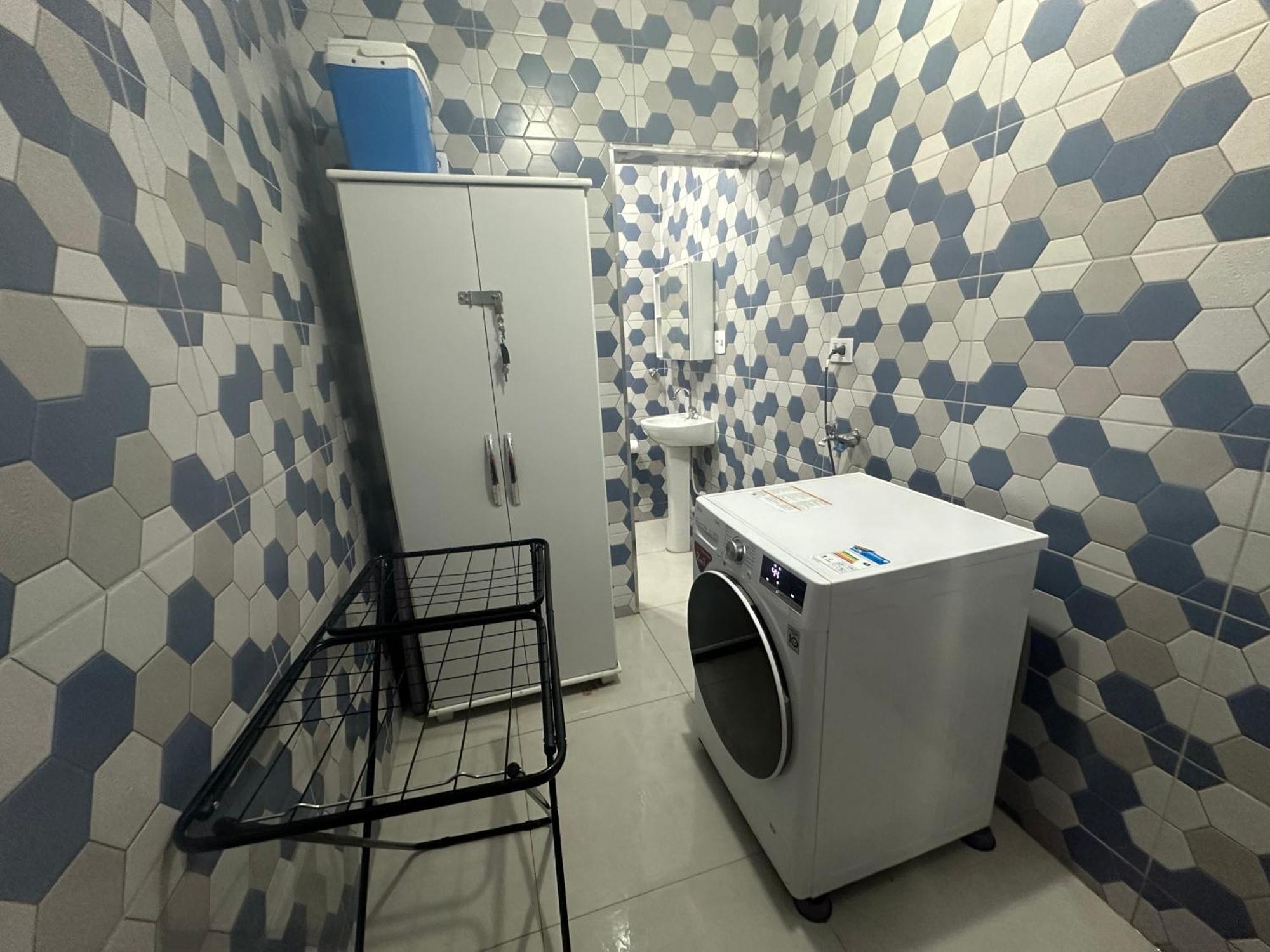 Triplex Piscina Churrasqueira Lava E Seca Wi-Fi E 2 Tvs Em Condominio Com 90M2 No Centro De อูบาตูบา ภายนอก รูปภาพ