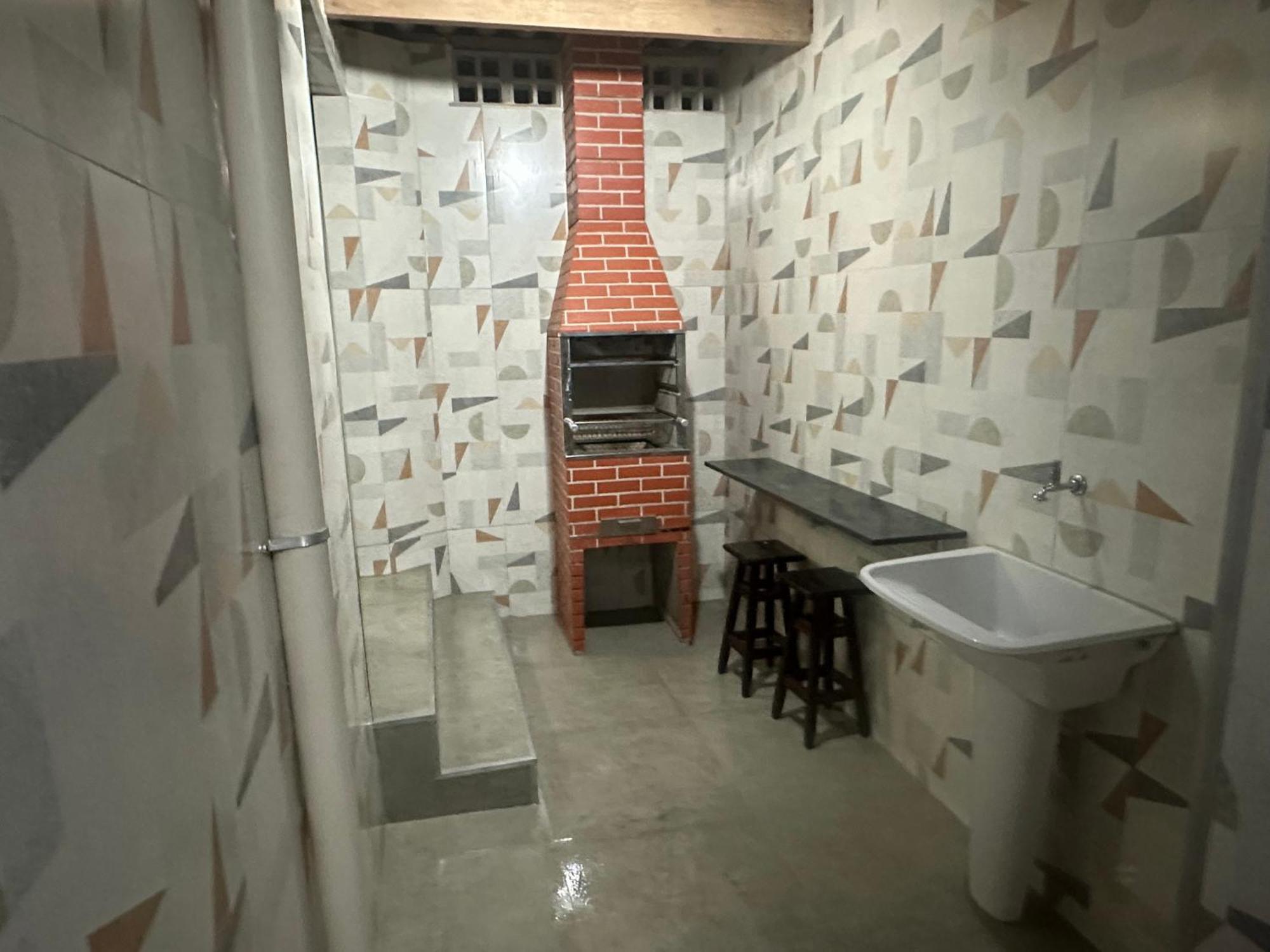 Triplex Piscina Churrasqueira Lava E Seca Wi-Fi E 2 Tvs Em Condominio Com 90M2 No Centro De อูบาตูบา ภายนอก รูปภาพ