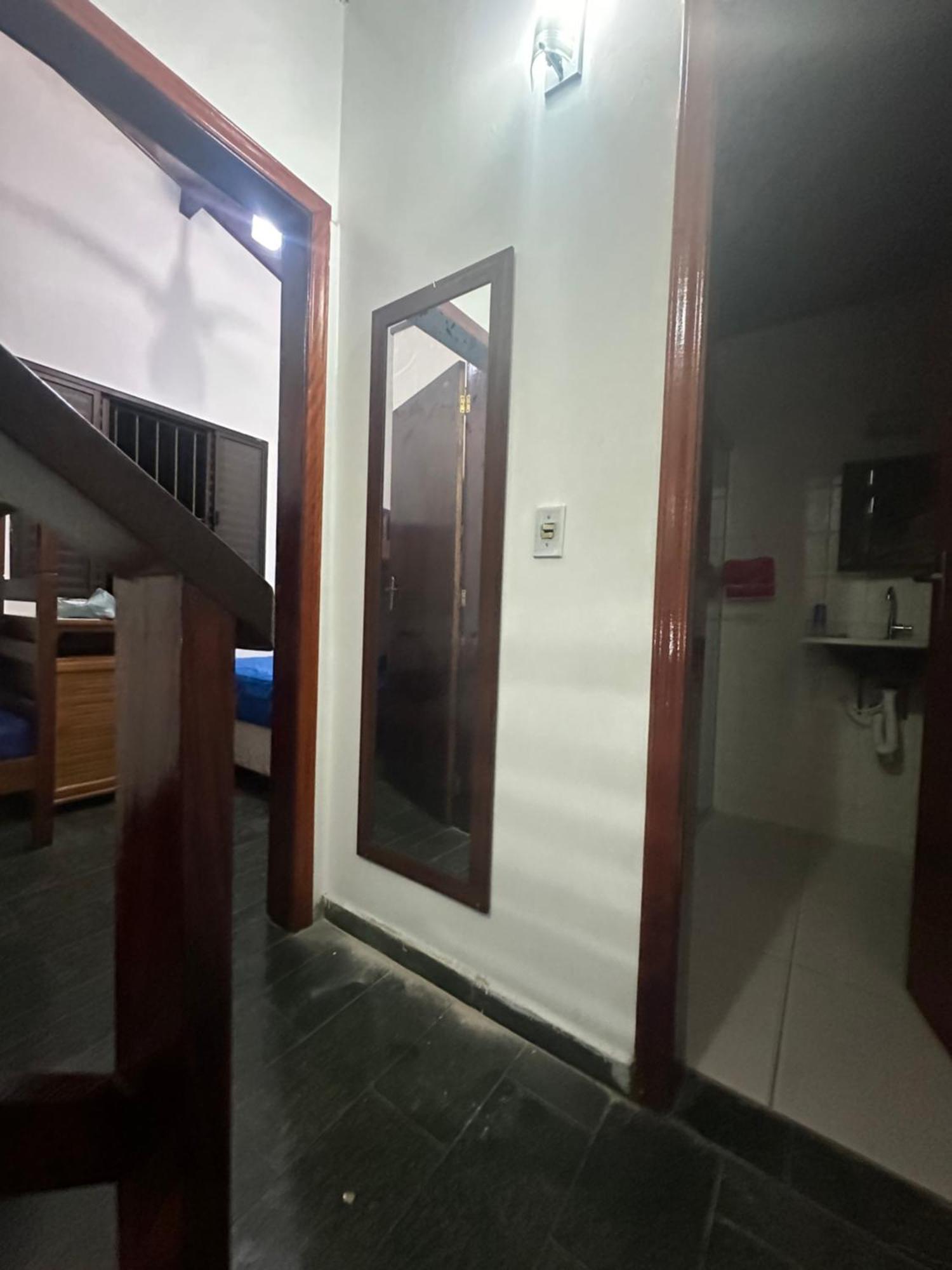 Triplex Piscina Churrasqueira Lava E Seca Wi-Fi E 2 Tvs Em Condominio Com 90M2 No Centro De อูบาตูบา ภายนอก รูปภาพ